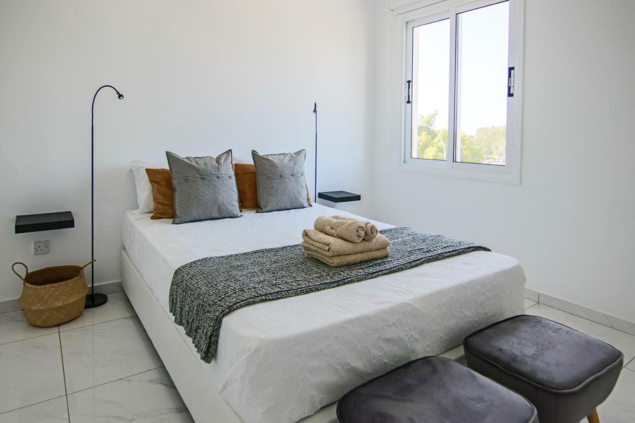 Appartement Phaedrus Living - Seaside Executive Flat Harbour 206 à Paphos Extérieur photo