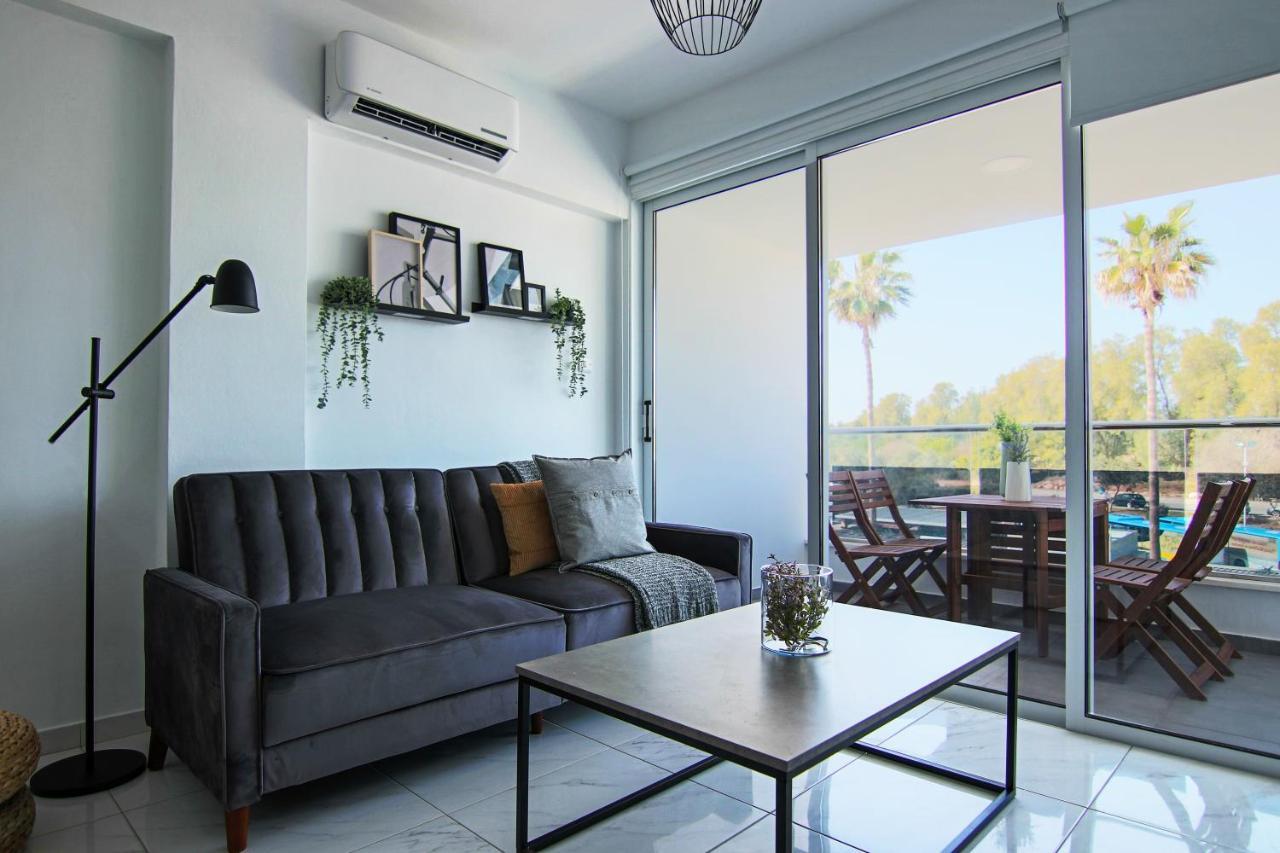 Appartement Phaedrus Living - Seaside Executive Flat Harbour 206 à Paphos Extérieur photo