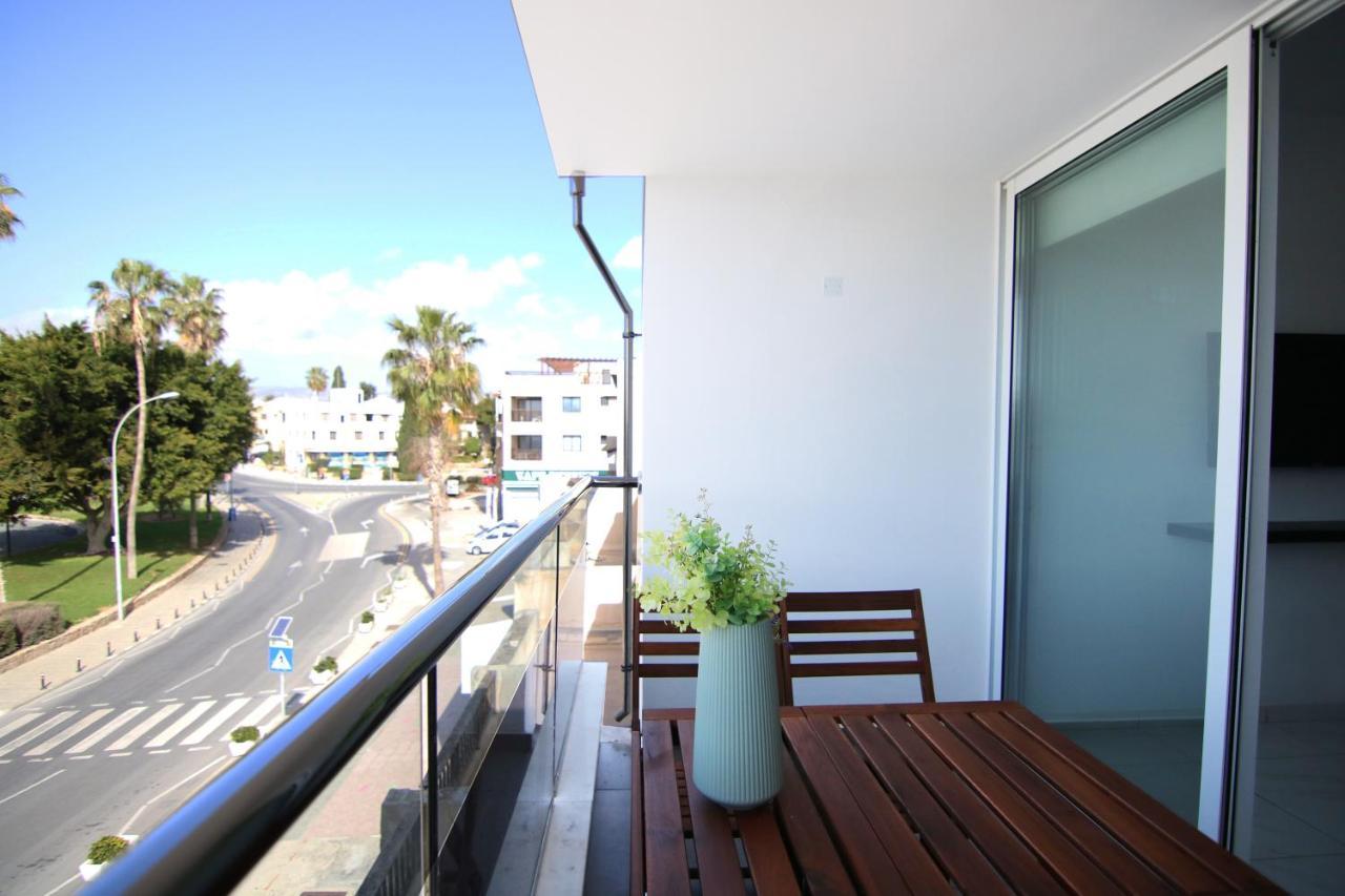 Appartement Phaedrus Living - Seaside Executive Flat Harbour 206 à Paphos Extérieur photo